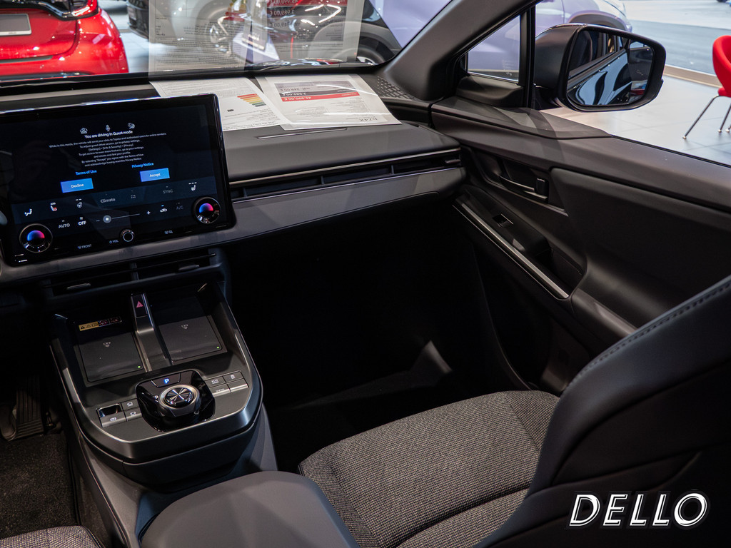 Fahrzeugansicht TOYOTA bZ4X Teamplayer - Bild 6