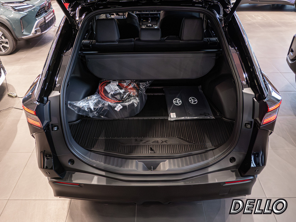 Fahrzeugansicht TOYOTA bZ4X Teamplayer - Bild 8