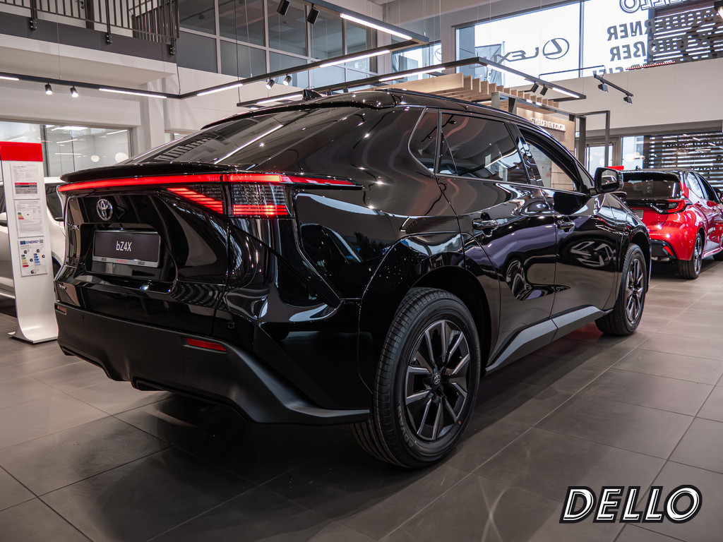 Fahrzeugansicht TOYOTA bZ4X Teamplayer - Bild 34