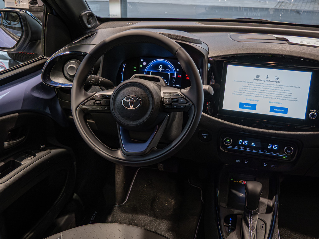 Fahrzeugansicht TOYOTA Aygo X Hybrid 1.5 L Lounge - Bild 5