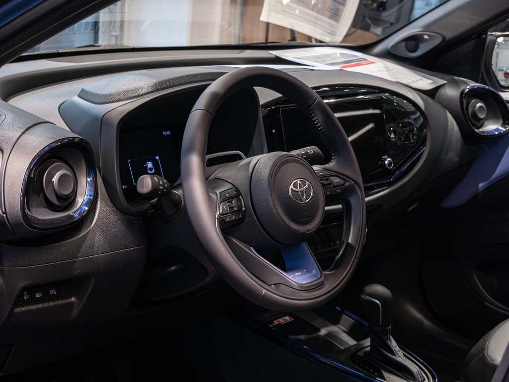 Fahrzeugansicht TOYOTA Aygo X Hybrid 1.5 L Lounge - Bild 31