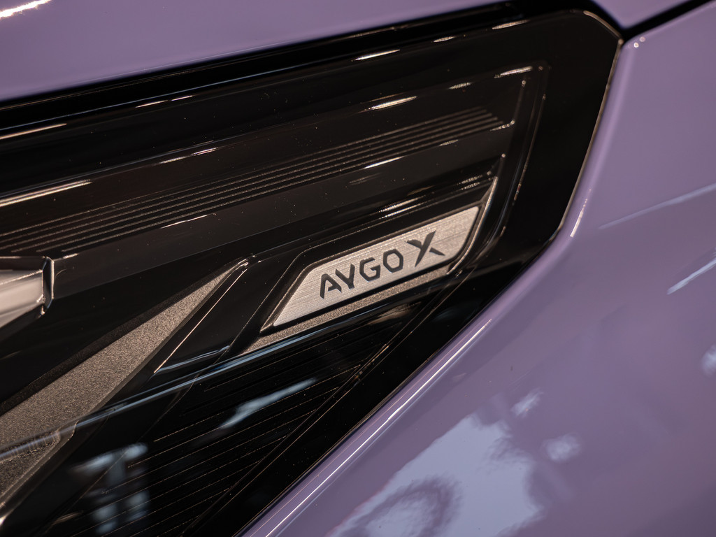 Fahrzeugansicht TOYOTA Aygo X Hybrid 1.5 L Lounge - Bild 38