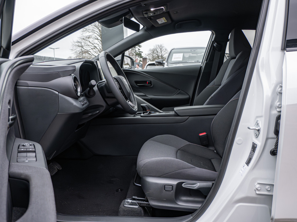 Fahrzeugansicht TOYOTA C-HR 1.8 Hybrid FWD Teamplayer - Bild 2