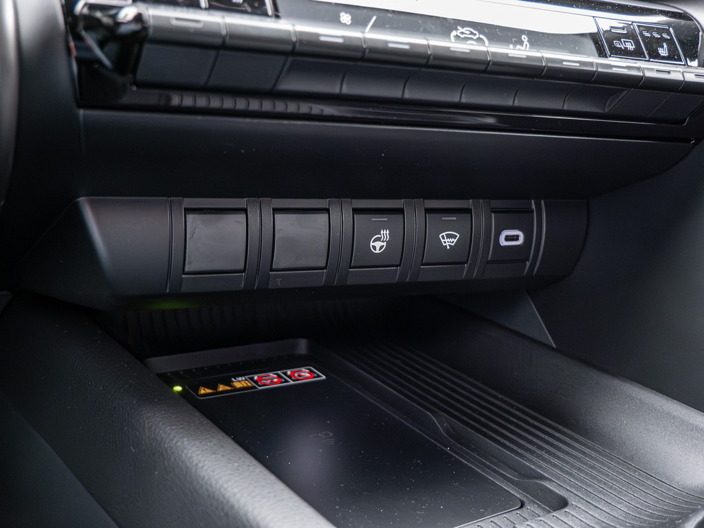 Fahrzeugansicht TOYOTA C-HR 1.8 Hybrid FWD Teamplayer - Bild 18