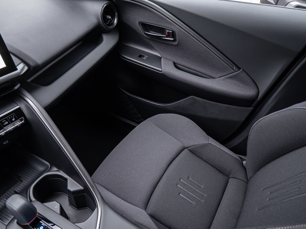 Fahrzeugansicht TOYOTA C-HR 1.8 Hybrid FWD Teamplayer - Bild 22