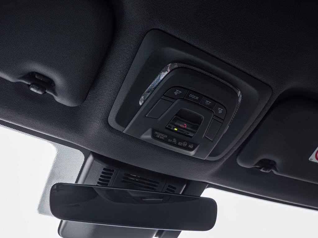 Fahrzeugansicht TOYOTA C-HR 1.8 Hybrid FWD Teamplayer - Bild 24