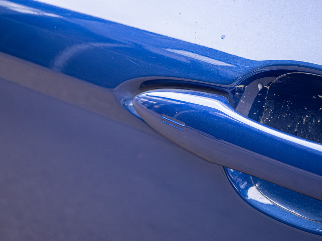 Fahrzeugansicht TOYOTA Camry 2.5 Hybrid Executive - Bild 2