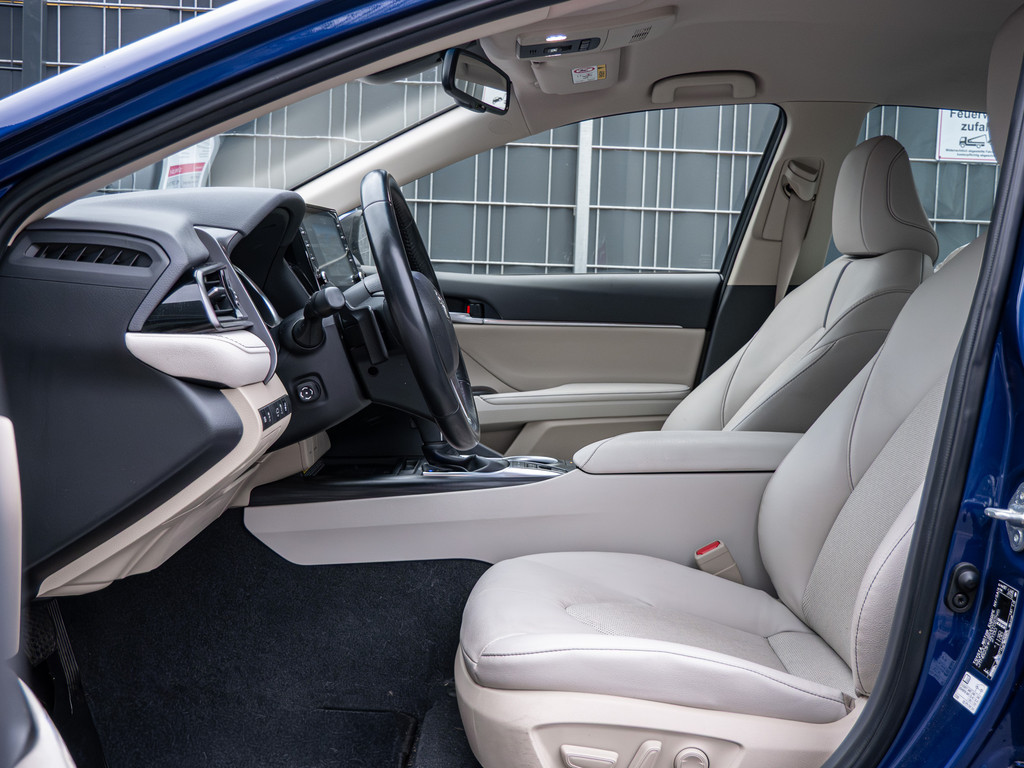 Fahrzeugansicht TOYOTA Camry 2.5 Hybrid Executive - Bild 4