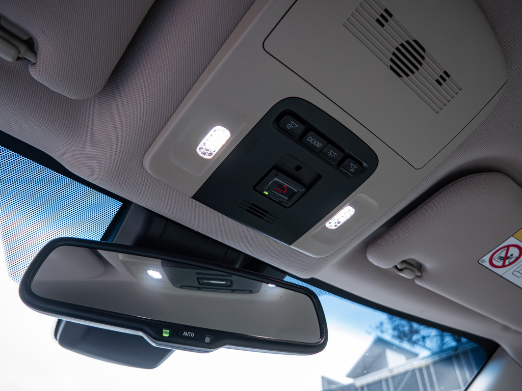 Fahrzeugansicht TOYOTA Camry 2.5 Hybrid Executive - Bild 17