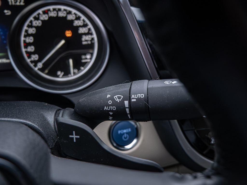 Fahrzeugansicht TOYOTA Camry 2.5 Hybrid Executive - Bild 20