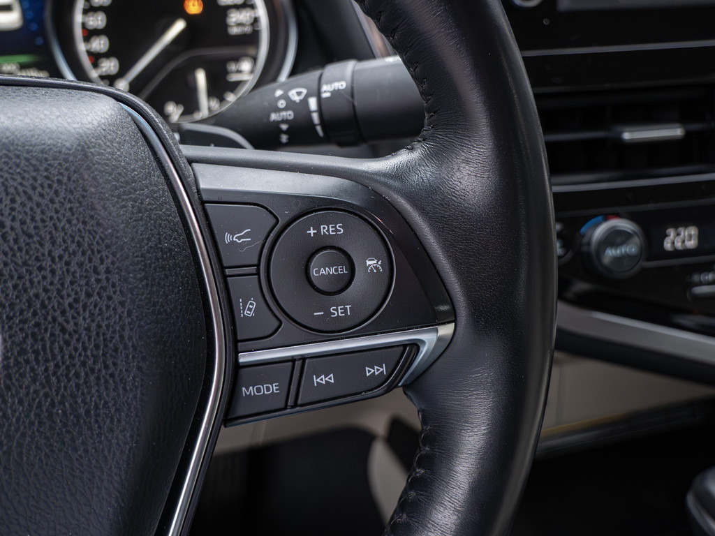 Fahrzeugansicht TOYOTA Camry 2.5 Hybrid Executive - Bild 22