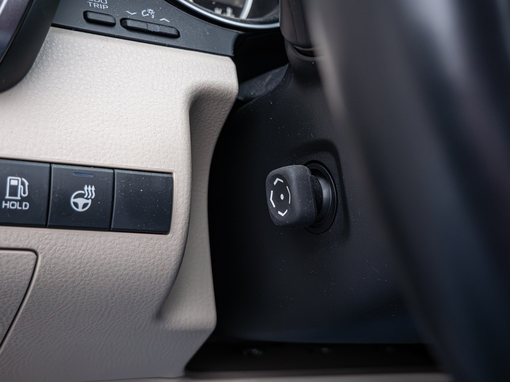 Fahrzeugansicht TOYOTA Camry 2.5 Hybrid Executive - Bild 27