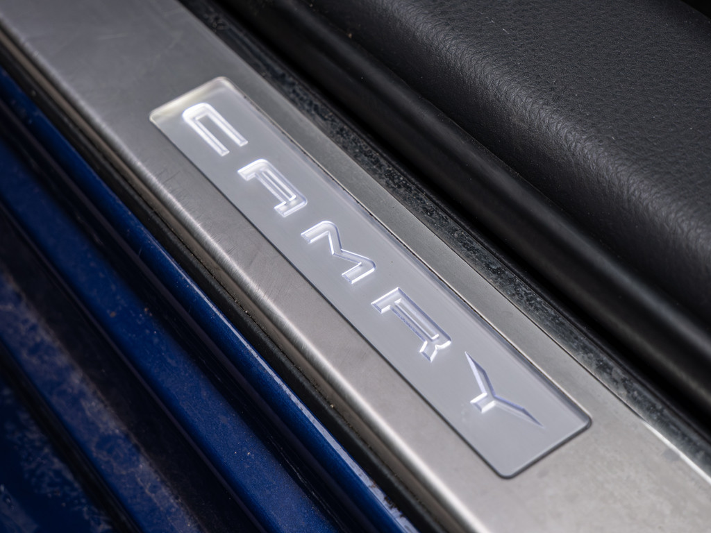 Fahrzeugansicht TOYOTA Camry 2.5 Hybrid Executive - Bild 30