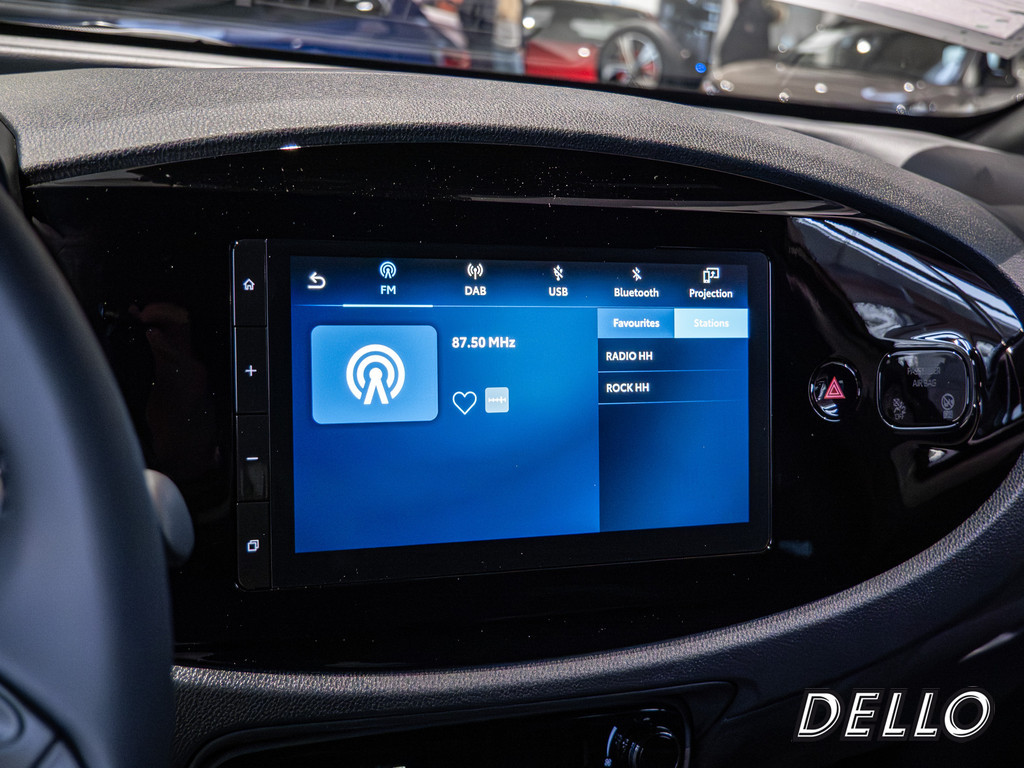 Fahrzeugansicht TOYOTA Solterra Platinum - Bild 13