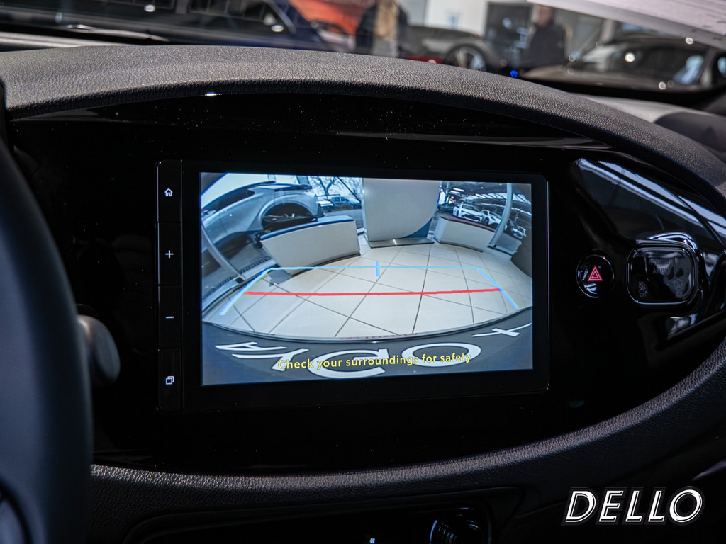 Fahrzeugansicht TOYOTA Solterra Platinum - Bild 14