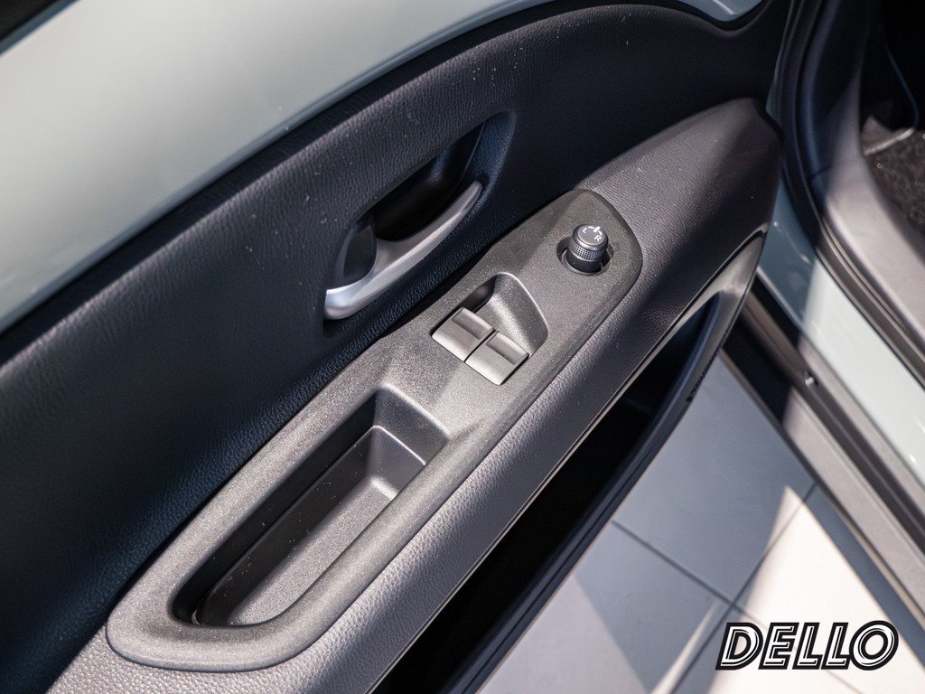 Fahrzeugansicht TOYOTA Solterra Platinum - Bild 36