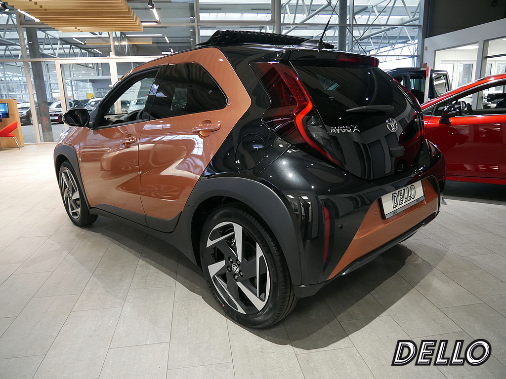 Fahrzeugansicht TOYOTA Aygo X Hybrid Lounge AIR - Bild 13
