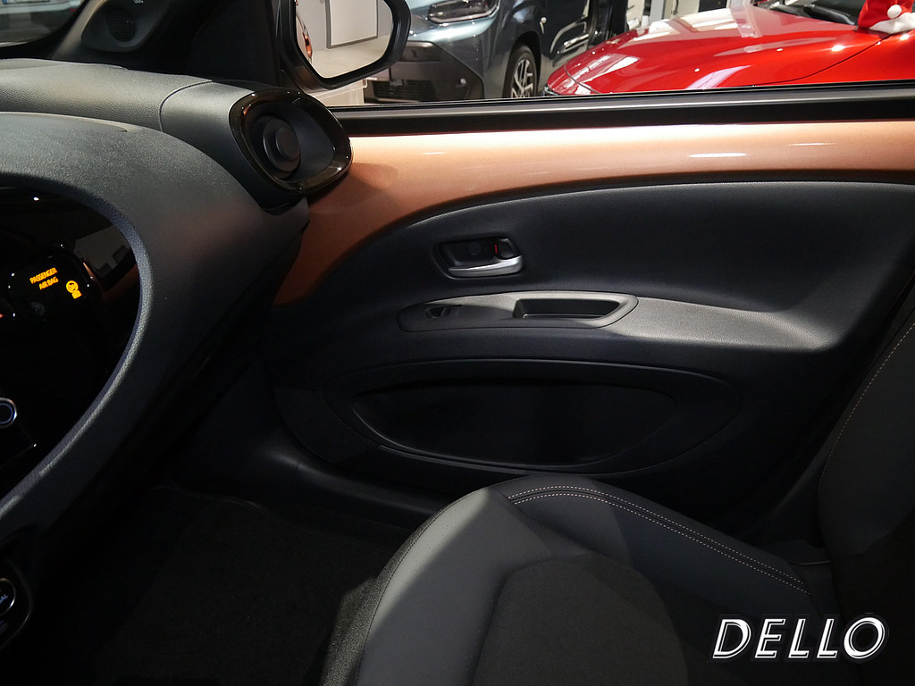 Fahrzeugansicht TOYOTA Aygo X Hybrid Lounge AIR - Bild 24