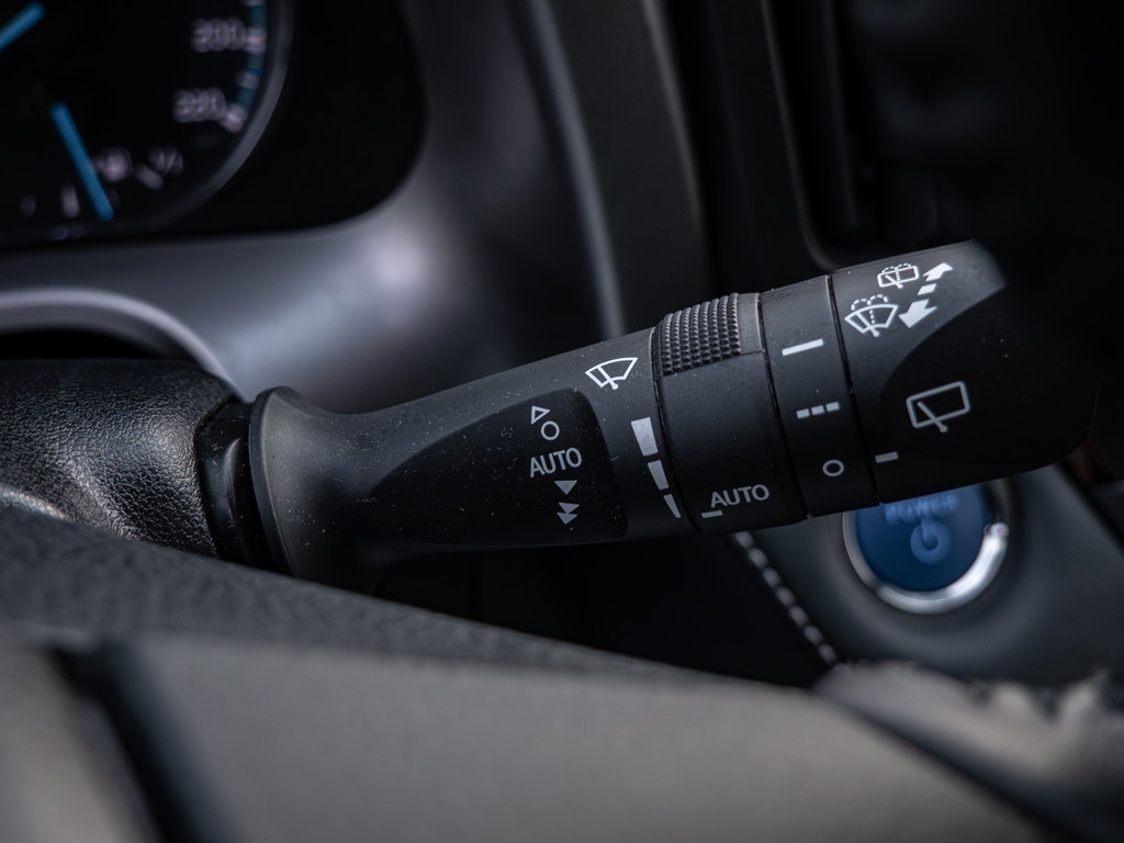 Fahrzeugansicht TOYOTA RAV4 2.5 Hybrid Executive - Bild 22