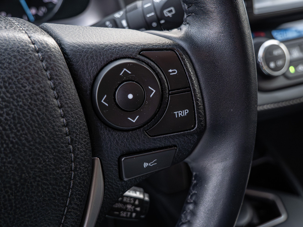 Fahrzeugansicht TOYOTA RAV4 2.5 Hybrid Executive - Bild 24