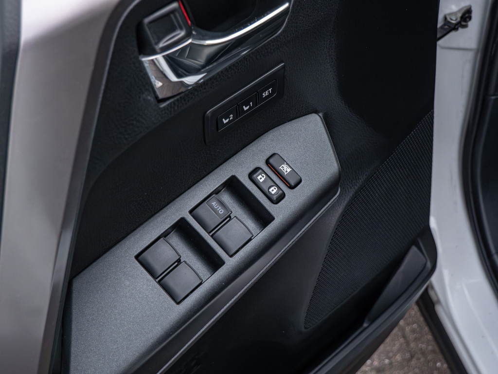 Fahrzeugansicht TOYOTA RAV4 2.5 Hybrid Executive - Bild 30