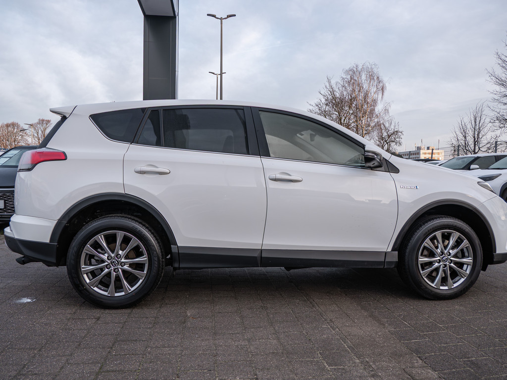 Fahrzeugansicht TOYOTA RAV4 2.5 Hybrid Executive - Bild 32