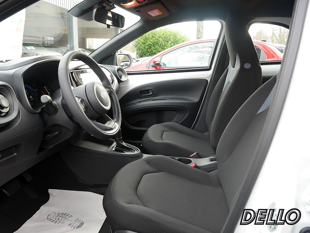 Fahrzeugansicht TOYOTA Aygo X 1.5 Hybrid Pure *Bestellfahrzeug* - Bild 7