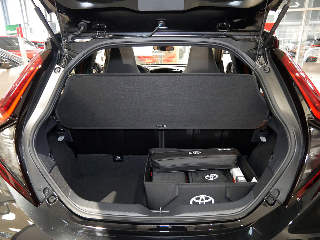 Fahrzeugansicht TOYOTA Aygo X 1.5 Hybrid Lounge - Bild 5