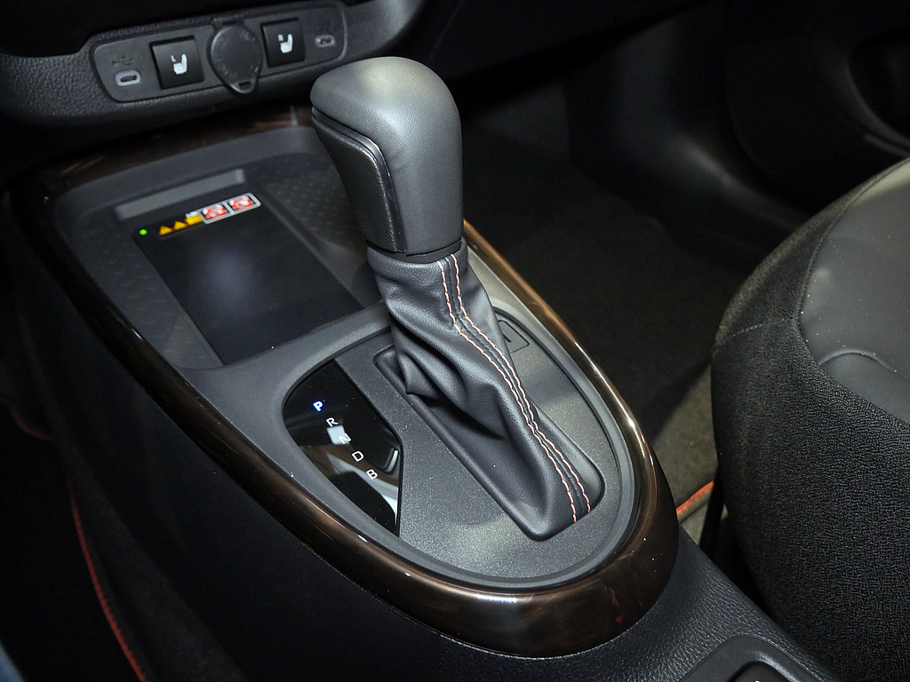 Fahrzeugansicht TOYOTA Aygo X 1.5 Hybrid Lounge - Bild 21