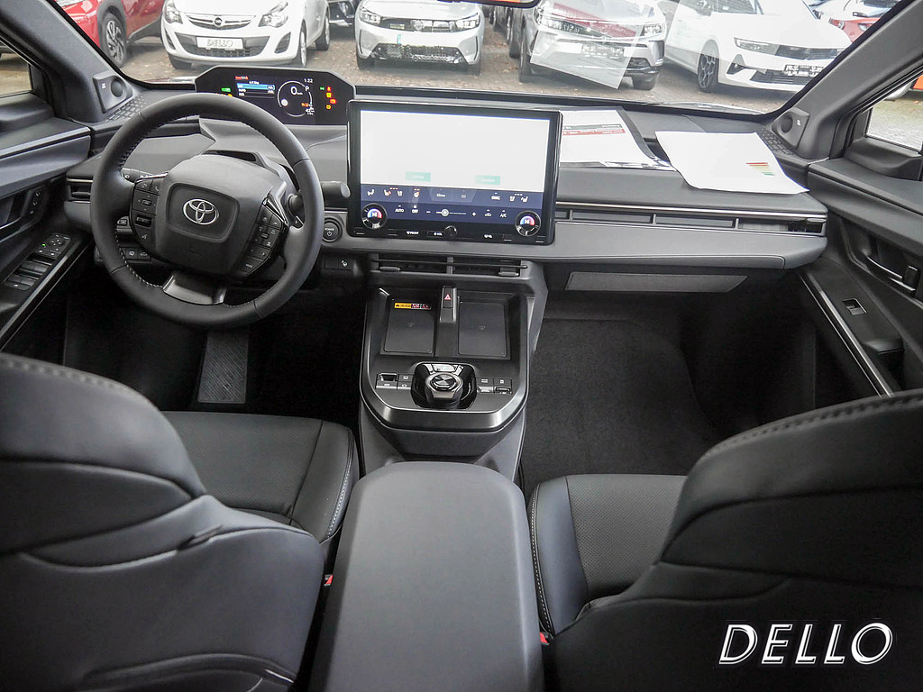 Fahrzeugansicht TOYOTA bZ4X AWD - Bild 3