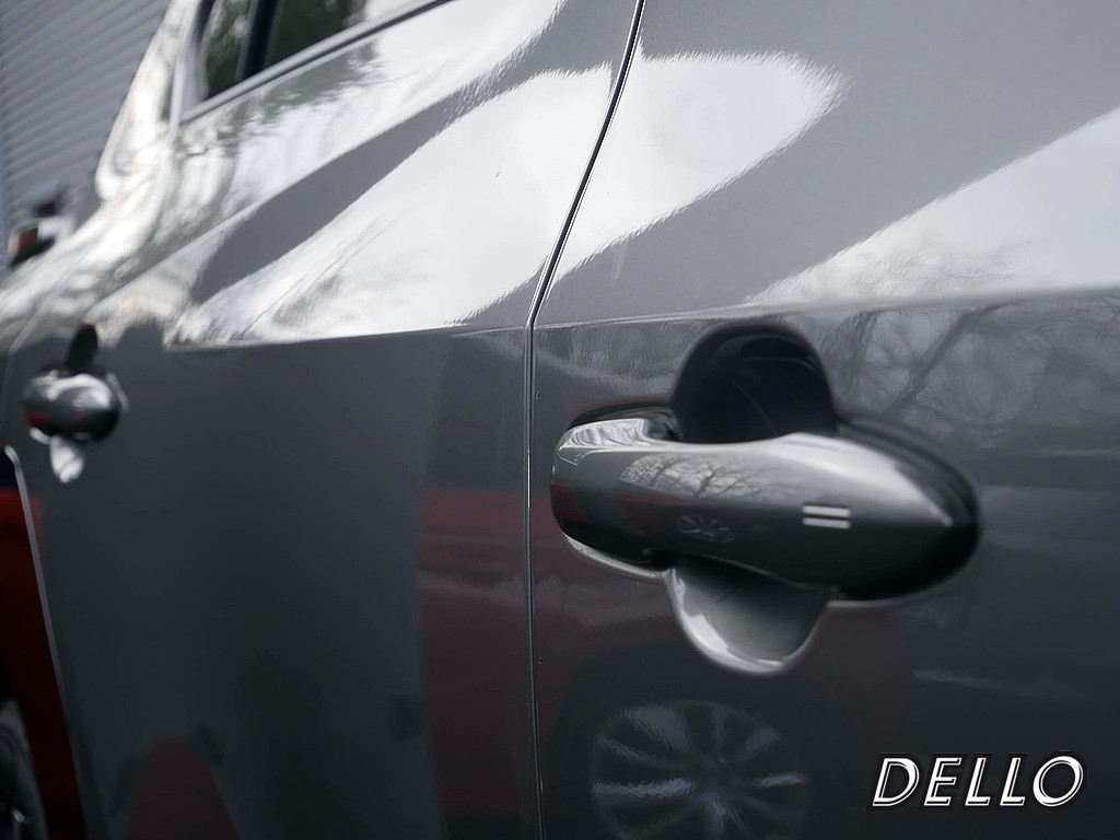 Fahrzeugansicht TOYOTA bZ4X AWD - Bild 8