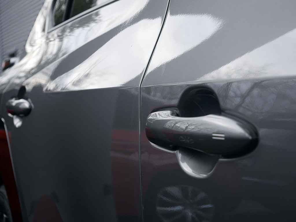 Fahrzeugansicht TOYOTA bZ4X AWD Lounge MJ26 - Bild 8