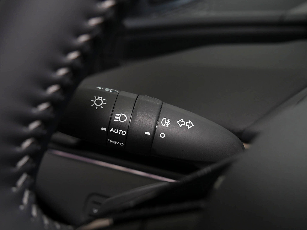 Fahrzeugansicht TOYOTA bZ4X AWD Lounge MJ26 - Bild 27