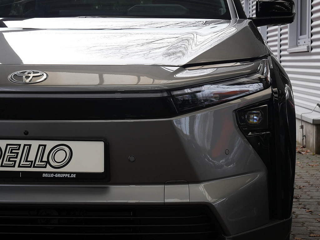 Fahrzeugansicht TOYOTA bZ4X AWD Lounge MJ26 - Bild 37