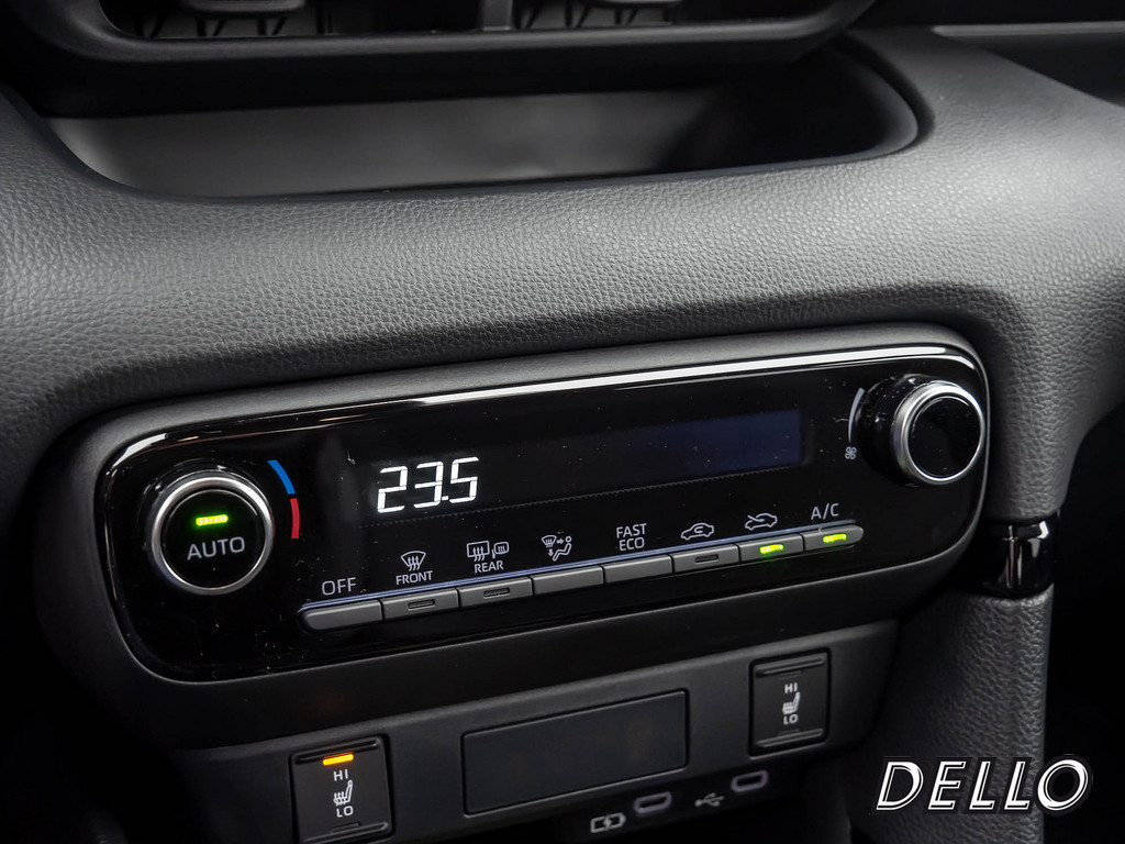 Fahrzeugansicht TOYOTA Yaris Hybrid 1.5 VVT-iE Teamplayer - Bild 15