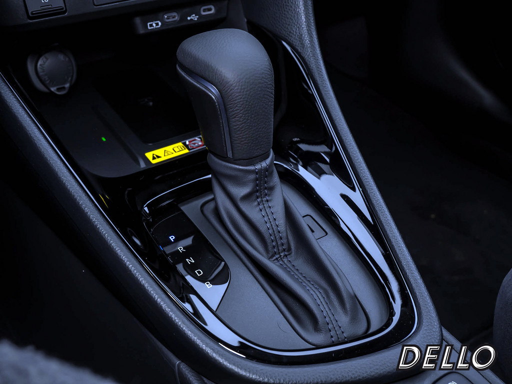 Fahrzeugansicht TOYOTA Yaris Hybrid 1.5 VVT-iE Teamplayer - Bild 18