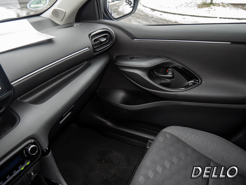 Fahrzeugansicht TOYOTA Yaris Hybrid 1.5 VVT-iE Teamplayer - Bild 20