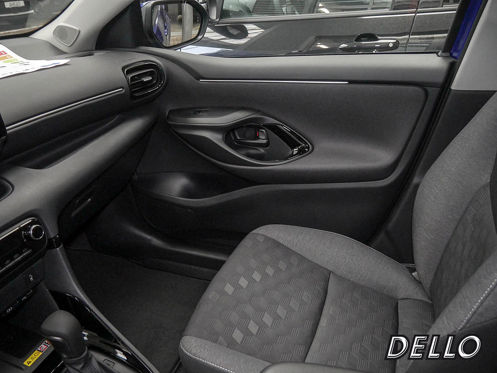 Fahrzeugansicht TOYOTA Yaris Hybrid 1.5 VVT-iE Teamplayer - Bild 32