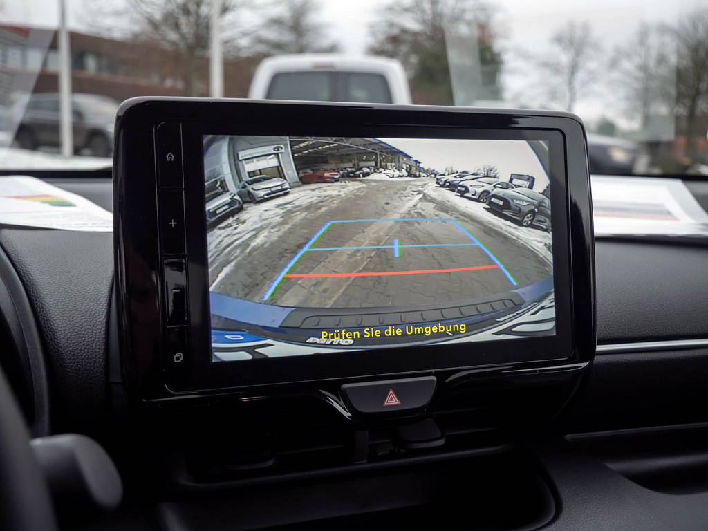 Fahrzeugansicht TOYOTA Yaris Hybrid 1.5 VVT-iE Teamplayer - Bild 11