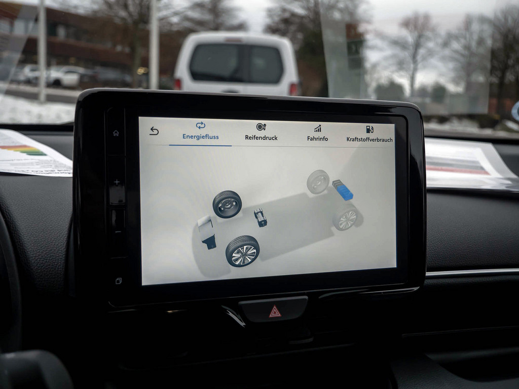 Fahrzeugansicht TOYOTA Yaris Hybrid 1.5 VVT-iE Teamplayer - Bild 14