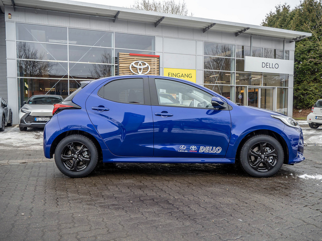 Fahrzeugansicht TOYOTA Yaris Hybrid 1.5 VVT-iE Teamplayer - Bild 33