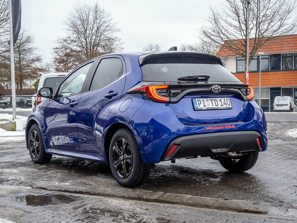 Fahrzeugansicht TOYOTA Yaris Hybrid 1.5 VVT-iE Teamplayer - Bild 36