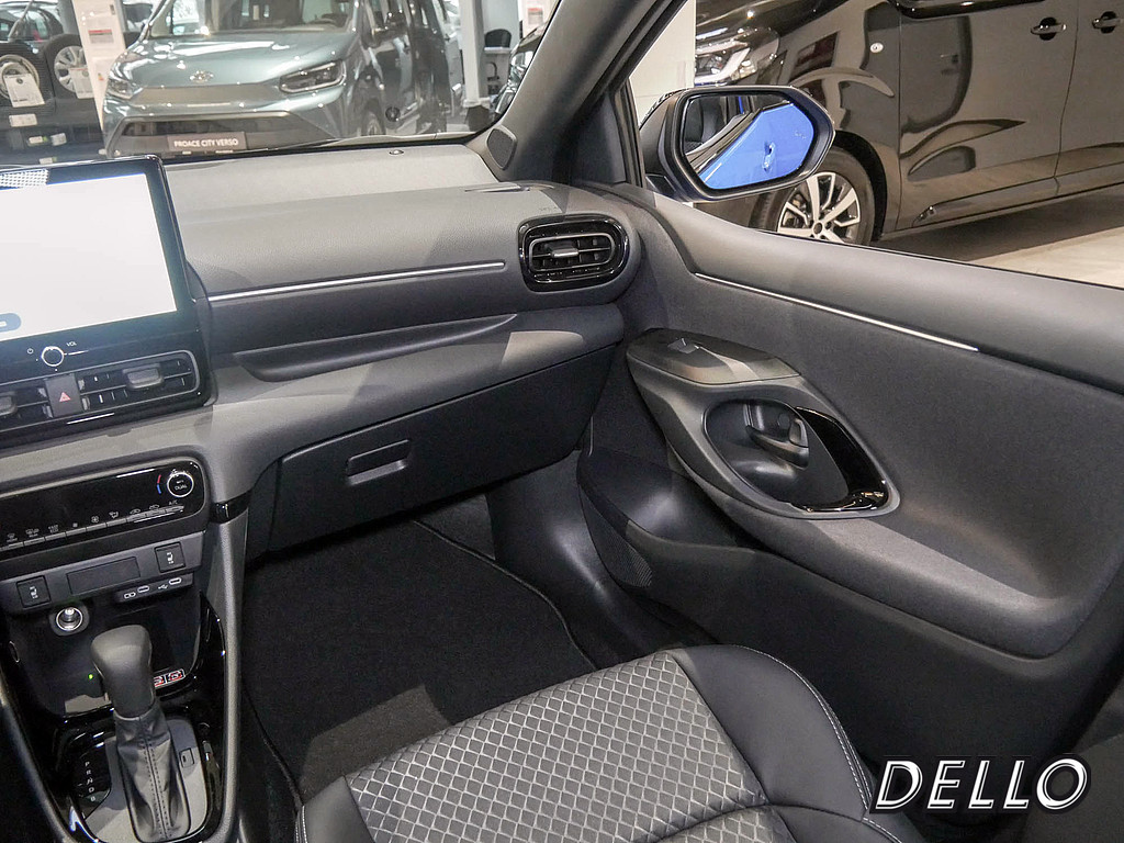 Fahrzeugansicht TOYOTA Yaris Hybrid 1.5 VVT-i Style Plus - Bild 2