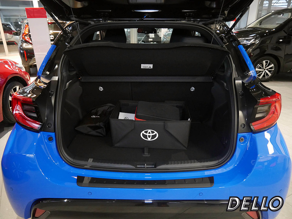 Fahrzeugansicht TOYOTA Yaris Hybrid 1.5 VVT-i Style Plus - Bild 7