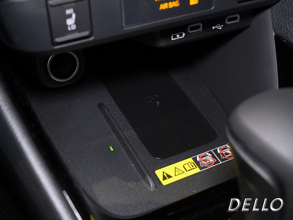 Fahrzeugansicht TOYOTA Yaris Hybrid 1.5 VVT-i Style Plus - Bild 19