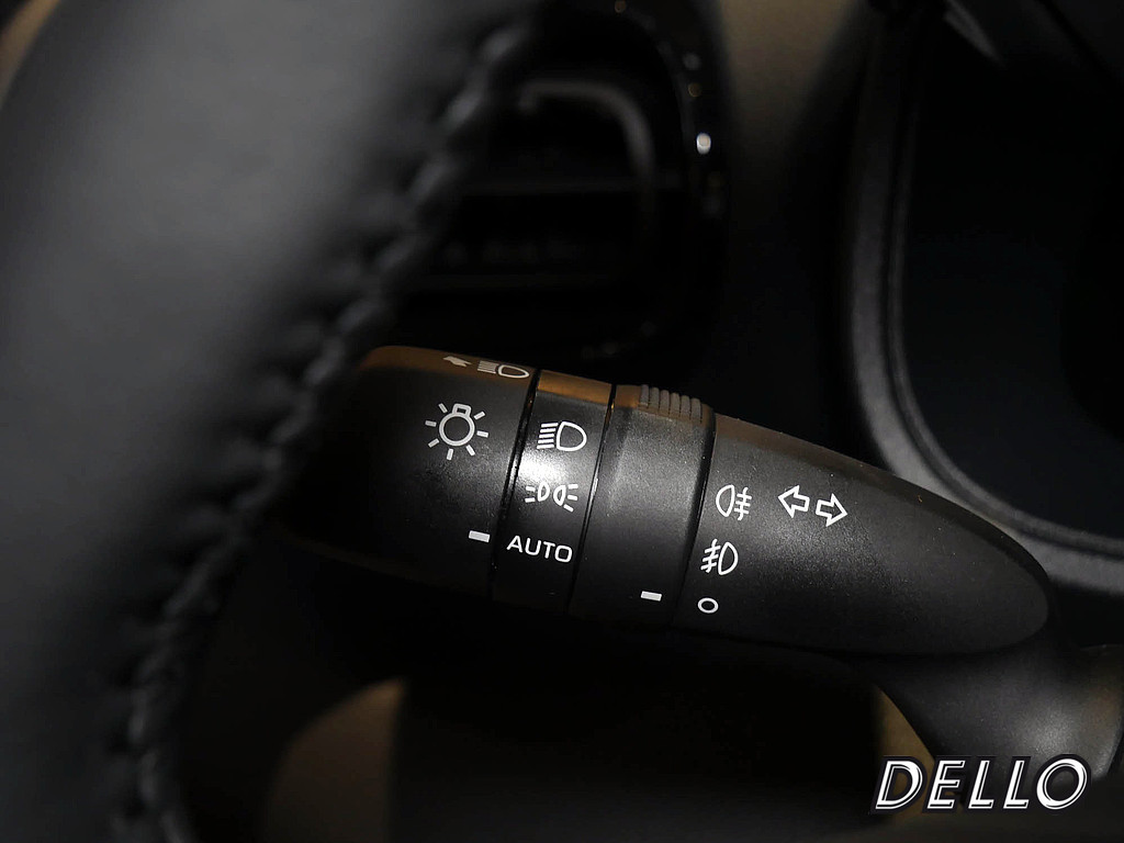 Fahrzeugansicht TOYOTA Yaris Hybrid 1.5 VVT-i Style Plus - Bild 28