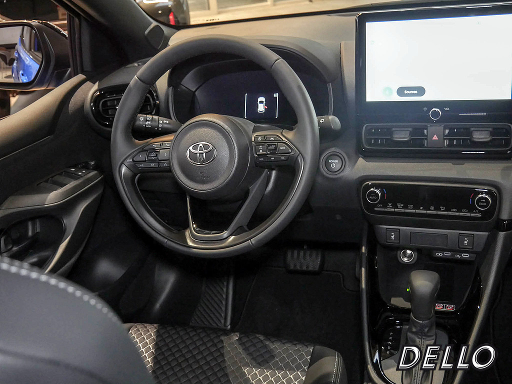 Fahrzeugansicht TOYOTA Yaris Hybrid 1.5 VVT-i Style Plus - Bild 38
