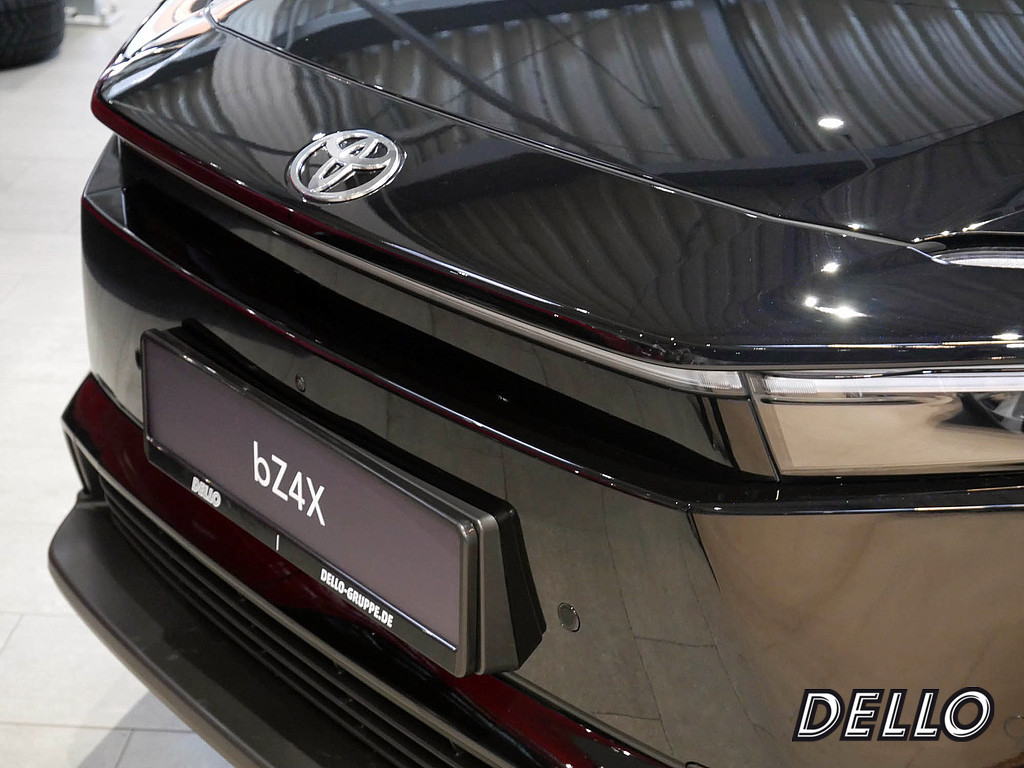 Fahrzeugansicht TOYOTA bZ4X Teamplayer - Bild 25