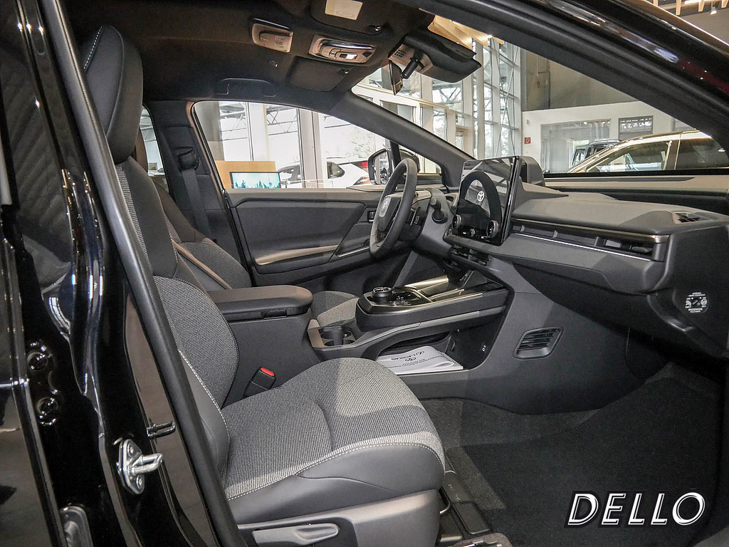 Fahrzeugansicht TOYOTA bZ4X Teamplayer - Bild 29