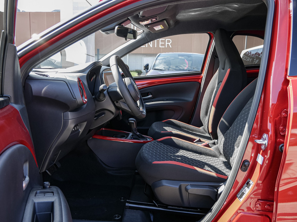 Fahrzeugansicht TOYOTA Aygo X 1.0 Teamplayer - Bild 3